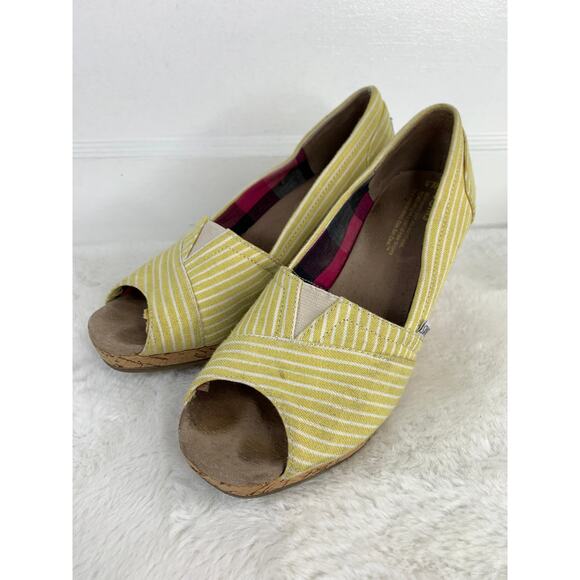 TOMS Women’s Yellow White Cotton Wedge Sandals Cork Heel Size 6 - Picture 1 of 9